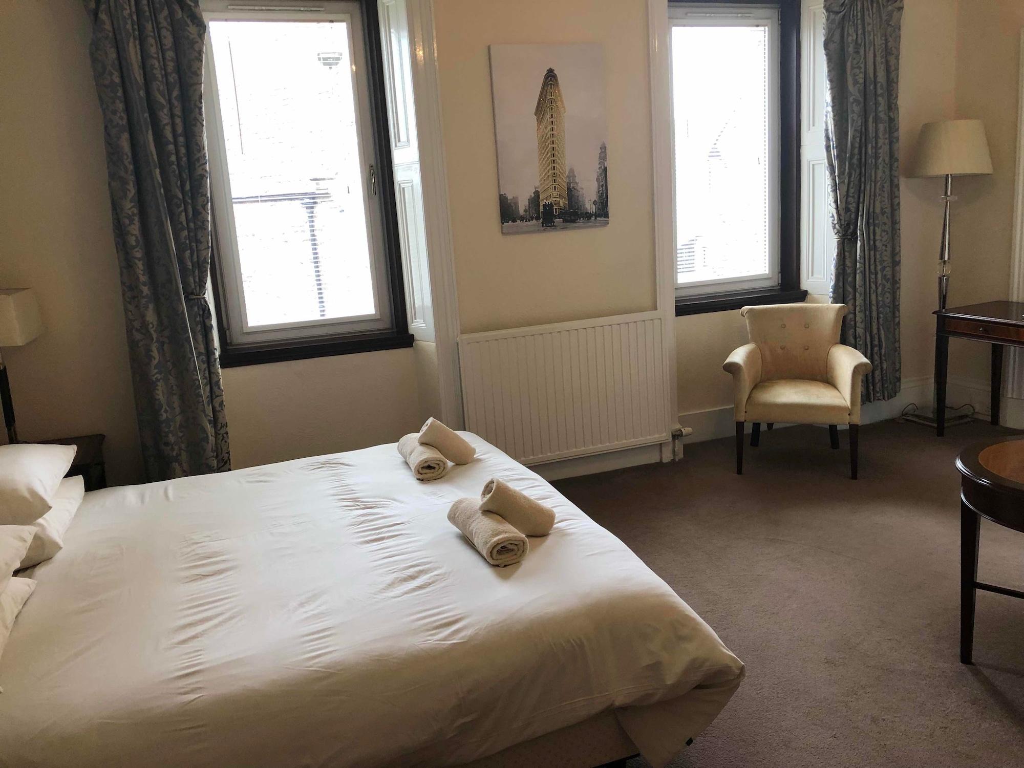 Rothes Oyo Eastbank Hotel, Speyside Scotland מראה חיצוני תמונה